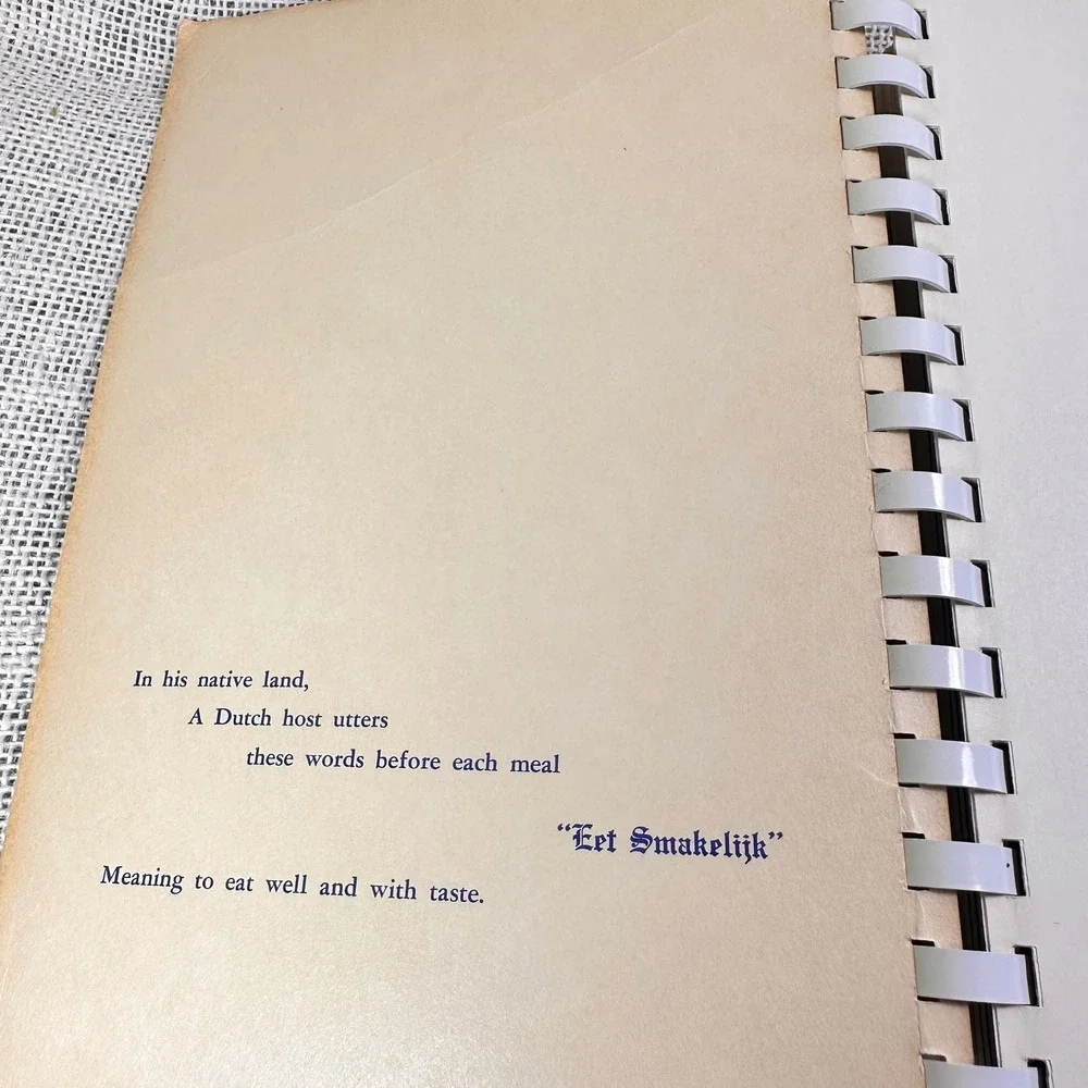 Vintage Eet Smakelijk Cookbook Jr Welfare League Holland Michigan Dutch Recipes